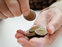 Какво поставя България в дъното на ЕС по адекватност на пенсиите?