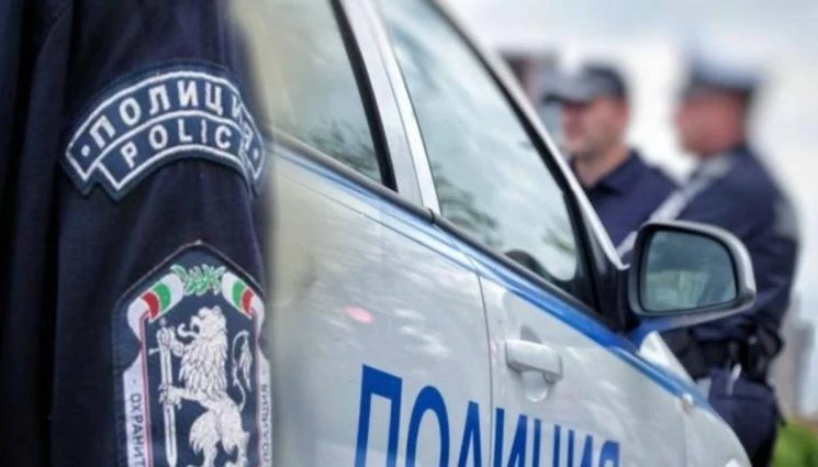 Криминално проявена жена от котленско село обра възрастен мъж в Слънчев бряг