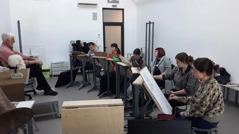 Филиалът на Националната художествена академия в Бургас набира модели за новата учебна