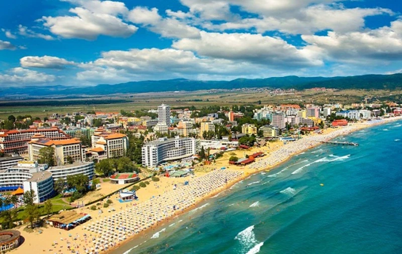 Начало на евтиното море