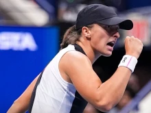 Ига Швьонтек продължава наказателната акция на US Open