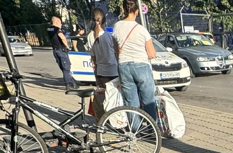 Полиция изведе 4 девойки от пловдивски мол