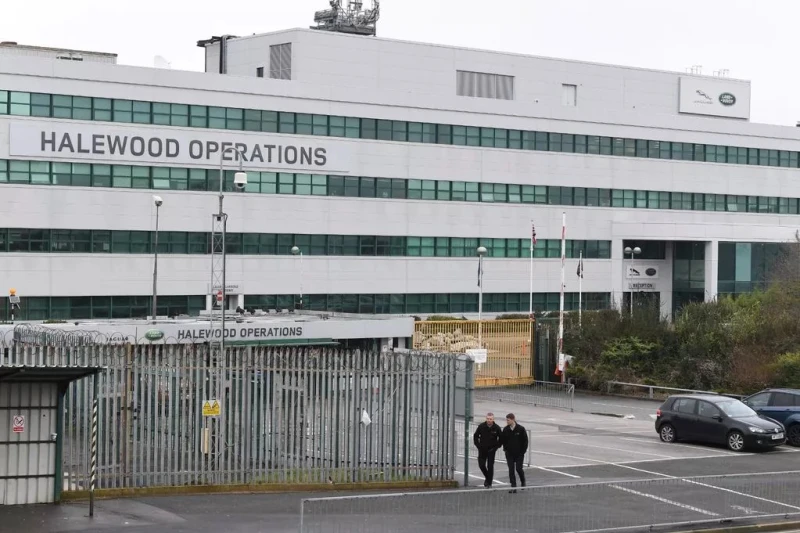 ���������� ������� ���� �� ���-�������� ������ �� Jaguar Land Rover