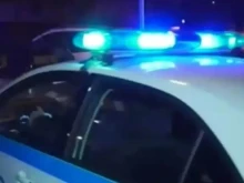 Полицията в София се опитва да спаси деца, качили се на строителен кран