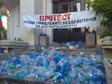Освобождават държавни резерви от питейна вода заради водната криза в Плевеско