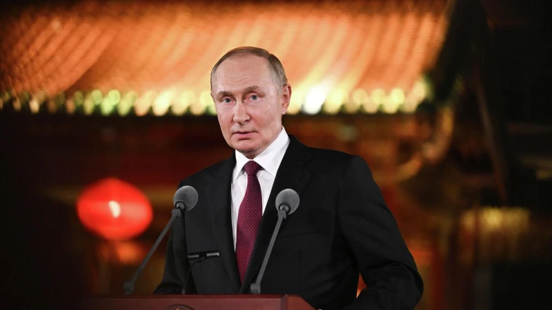 Путин: Киев трябва да отмени военното положение и да проведе референдум за териториалните въпроси