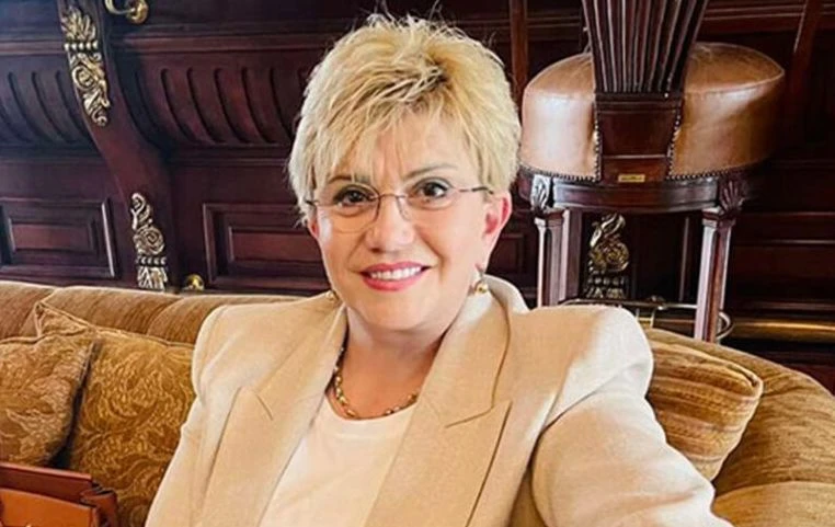 Обича я цяла България, собственик е на телевизия, а днес става на 56