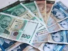 5000 лева чиста заплата, но желаещи няма