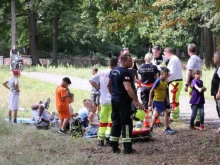 Кола се вряза в група от хора в Берлин, има много пострадали деца 