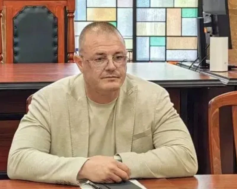 Директорът на полицията в Русе е бил пребит пред очите на жена си и сина си