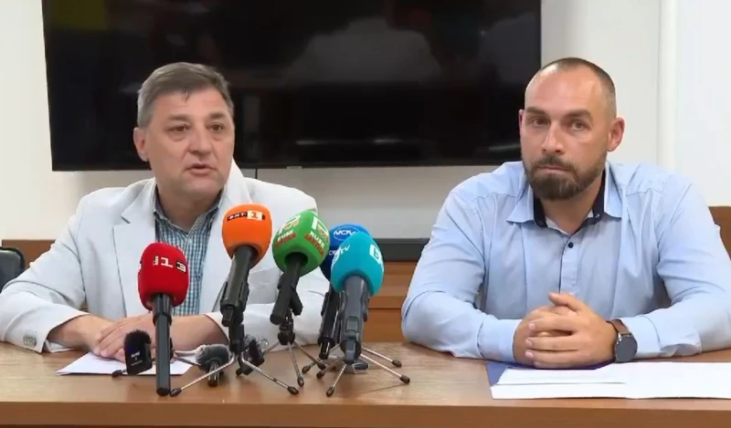 Един от задържаните за побоя над шефа на ОДМВР-Русе е израснал без родители, непълнолетният също има проблеми в семейството