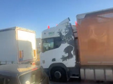 Ограничават движението по АМ "Тракия", АМ "Хемус" и АМ "Струма"
