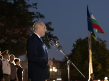 Чирпан също отбеляза годишнината от Съединението, президентът Радев прие почетния строй