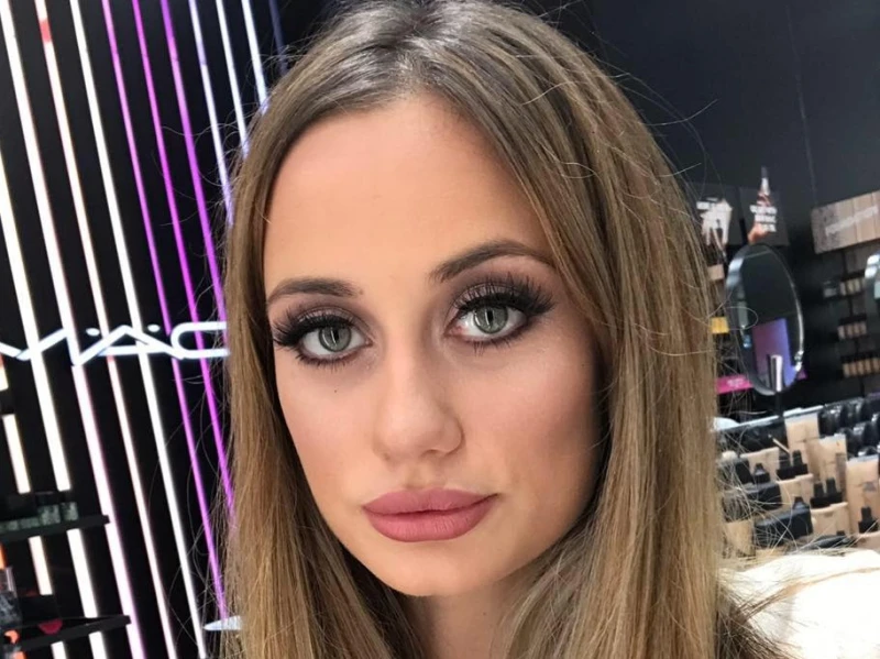 Ивана Захаренова, която написа дипломна работа за Азис, стана синоптичка