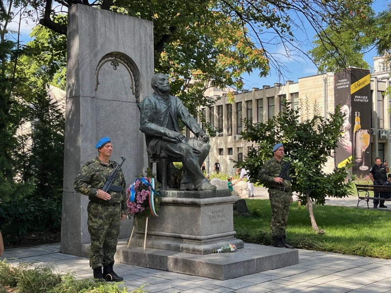 Пловдив отдаде почит на героите на Съединението – майор Райчо Николов и Захари Стоянов