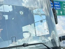 Най-малко четирима души са убити, а 11 са ранени при стрелба в автобус в Йерусалим