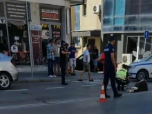 Блъснаха млада жена в центъра на Казанлък