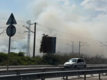 Нов пожар във Варна, три екипа са на терен