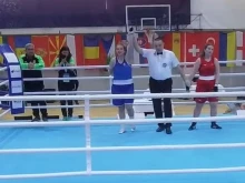 Наша дебютантка със загуба на Световното по бокс