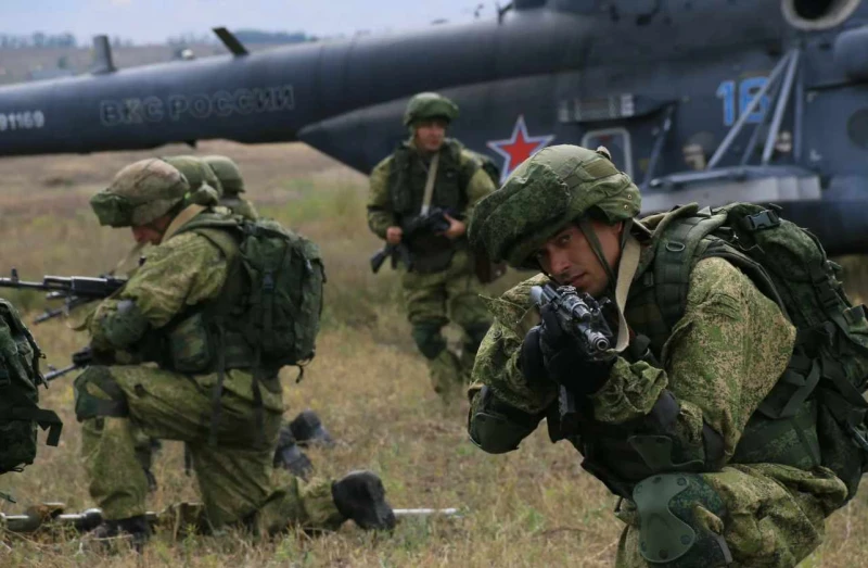 Марочко: Руските въоръжени сили поеха контрола над 1,5 км от маршрута за снабдяване на ВСУ в Купянск