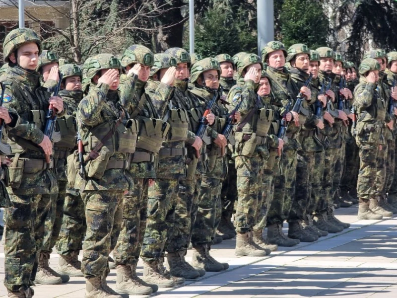 Много промени при военните, някои са свързани с договорите и парите им