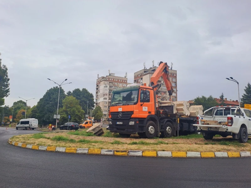 Римски колони сменят "зелката" на "Капията" в Кюстендил 