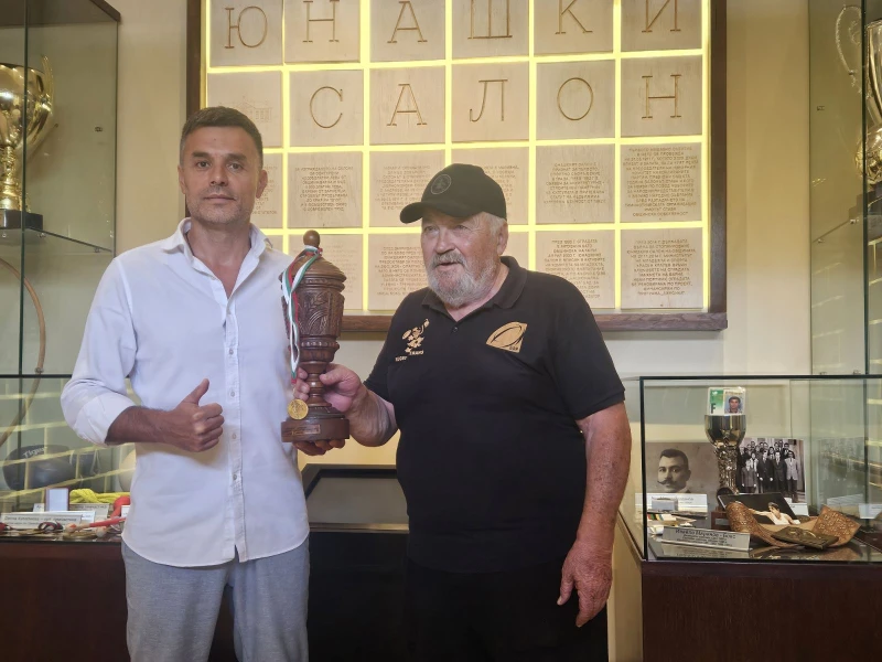 Нови експонати в спортната колекция на Община Варна в Юнашкия салон