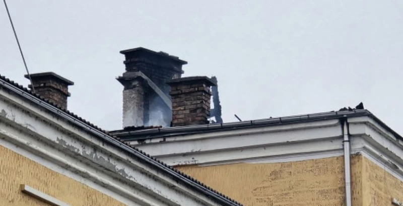Тревненската школа ще посрещне без покрив новата учебна година