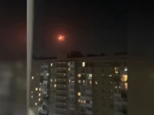 Над 200 дрона полетяха към Русия: Гори рафинерия на "Лукойл" и пристанище за товарене на петрол