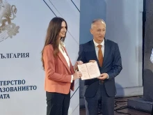 Ученичка от Велико Търново получи Национална диплома от МОН