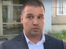 Удар: Задържаха двама, иззеха бойни оръжия и наркотици, разкриха наркооранжерия в Пернишко!
