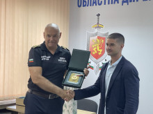 Секретарят на Община Стара Загора Николай Диков поздрави огнеборците в навечерието на професионалния им празник