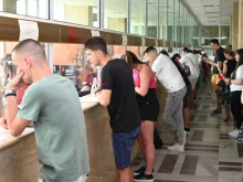 УНСС е приел близо 1500 студенти повече от отпуснатите места
