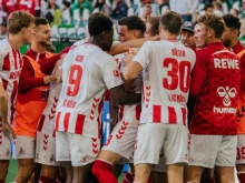 Волфсбург и Кьолн си спретнаха голово шоу без победител