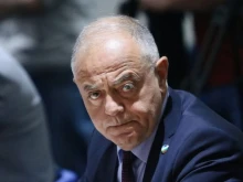Атанас Атанасов: Главата на Даниел Митов е на дръвника