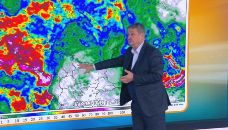 Проф. Рачев: Очаква ни лято в есента