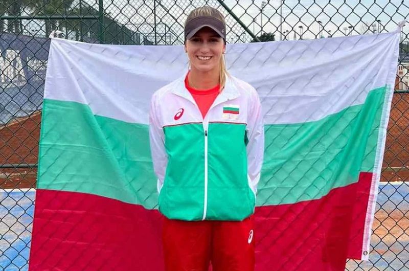 Гергана Топалова се класира във втори кръг на тенис турнир за жени във Франция