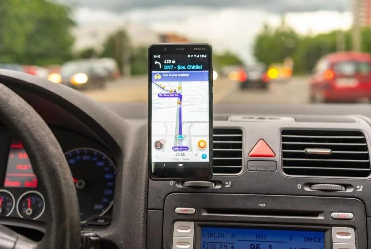 Waze обнови софтуера си заради камерите за средна скорост