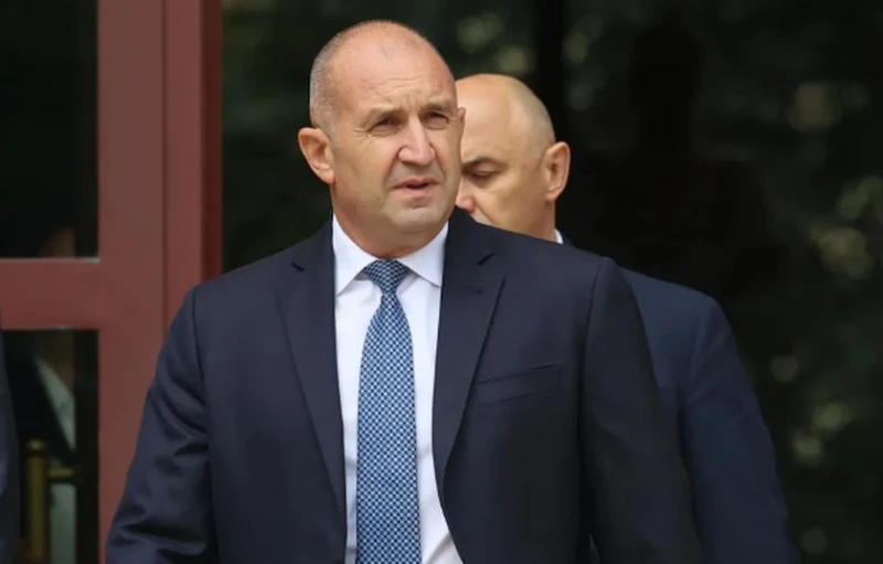 Президентът Радев отговори на Борисов за "Райнметал"