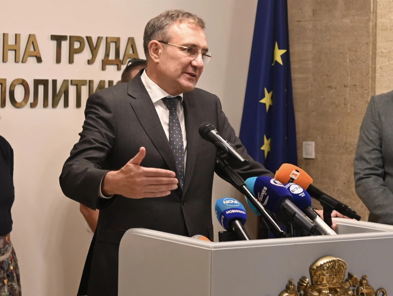 Гуцанов: Започва реална работа по връщането на сънародниците ни от чужбина
