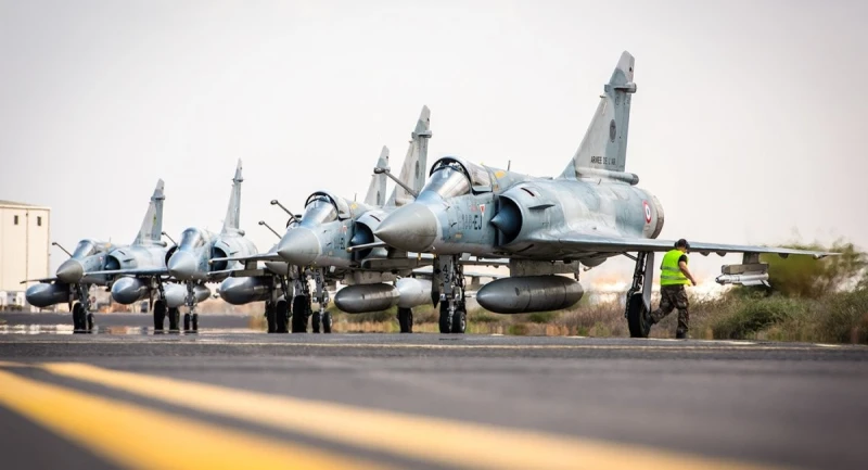 Франция разкри броя на изтребителите Mirage 2000-5F, прехвърлени на Украйна