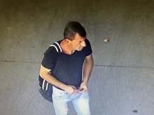 Полицията издирва мъж във Варна, нападнал жена на улицата
