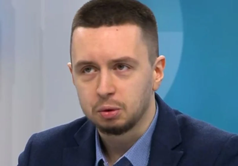 Вулджев: Пълно фискално малоумие е автоматичното фиксиране на заплати