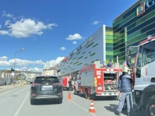 Пожар във варненски мол! Евакуират хора