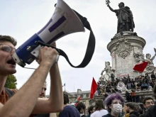 Над 800 000 души протестират във Франция: Най-големите протести от 2023-та насам