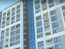 Десетки семейства вложиха спестяванията си в покупка на мечтаното жилище, но бяха излъгани