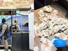Баща, майка и двамата им синове са задържани с метамфетамин в Бургас