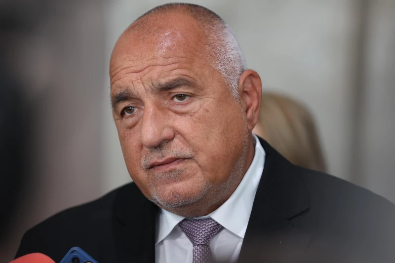 Борисов: Колко време президентът се гаври с правителството и не назначава титуляри на службите?