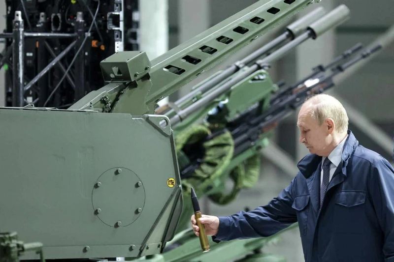 Путин: Производството на някои видове оръжия в Русия се е увеличило с 30 пъти през последните 2 години