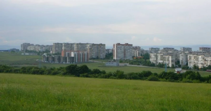 Най-големият жилищен комплекс в България, който е по-голям от много градове в страната